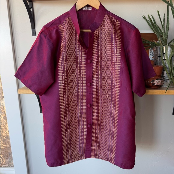 Thai Silk Wine Red Gold Embroidered Short Sleeve Dress Shirt Size Medium - Picture 1 of 8